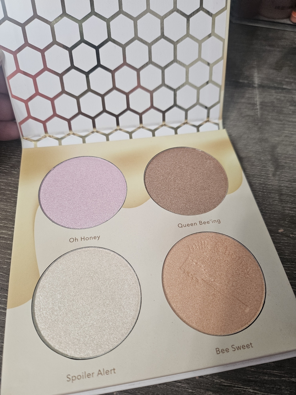 Beauty Bakerie 4-Shade Highlighter Palette — Pink, Champagne, Bronze, Pearl
